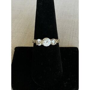 925 Sterling Silver Ring With Clear Stones Size 7.75 Vintage Estate Jewelry